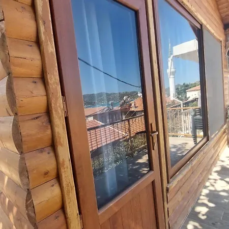 Kekova Hassan Pansiyonn 公寓式酒店 代姆雷